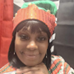 Meet your Posher, Latasha